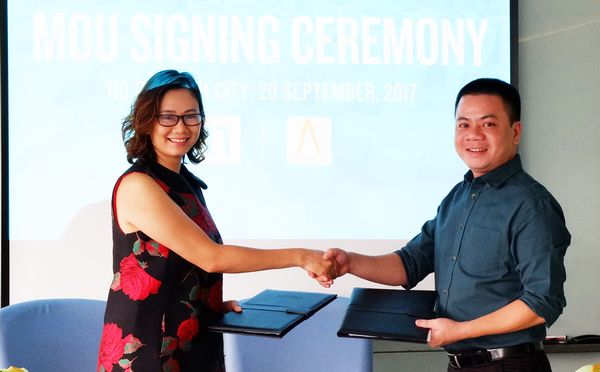 Đại diện Nielsen và AMi đã ký thỏa thuận hợp tác chiến